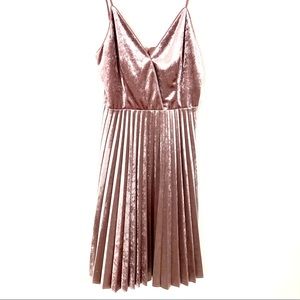 CHELSEA28 Pink Pleated Velvet Swing Dress, NWT